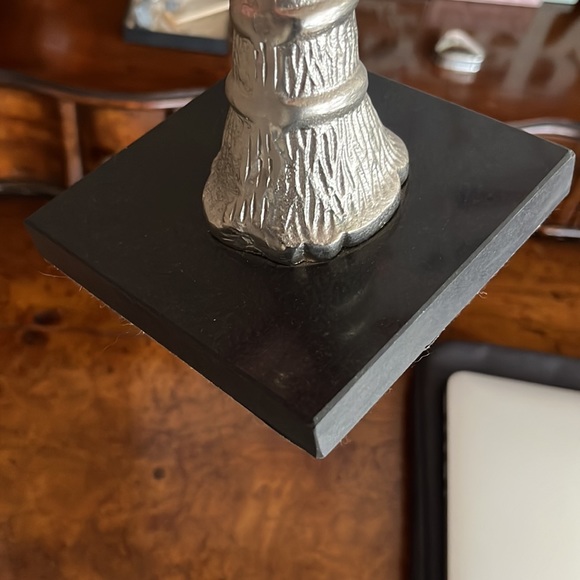 Metal and marble palm tree candle holder. - Picture 4 of 5